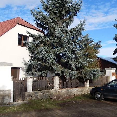 Apartment U Lochu Knovicky Zewnętrze zdjęcie