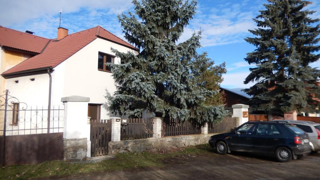 Apartment U Lochu Knovicky Zewnętrze zdjęcie